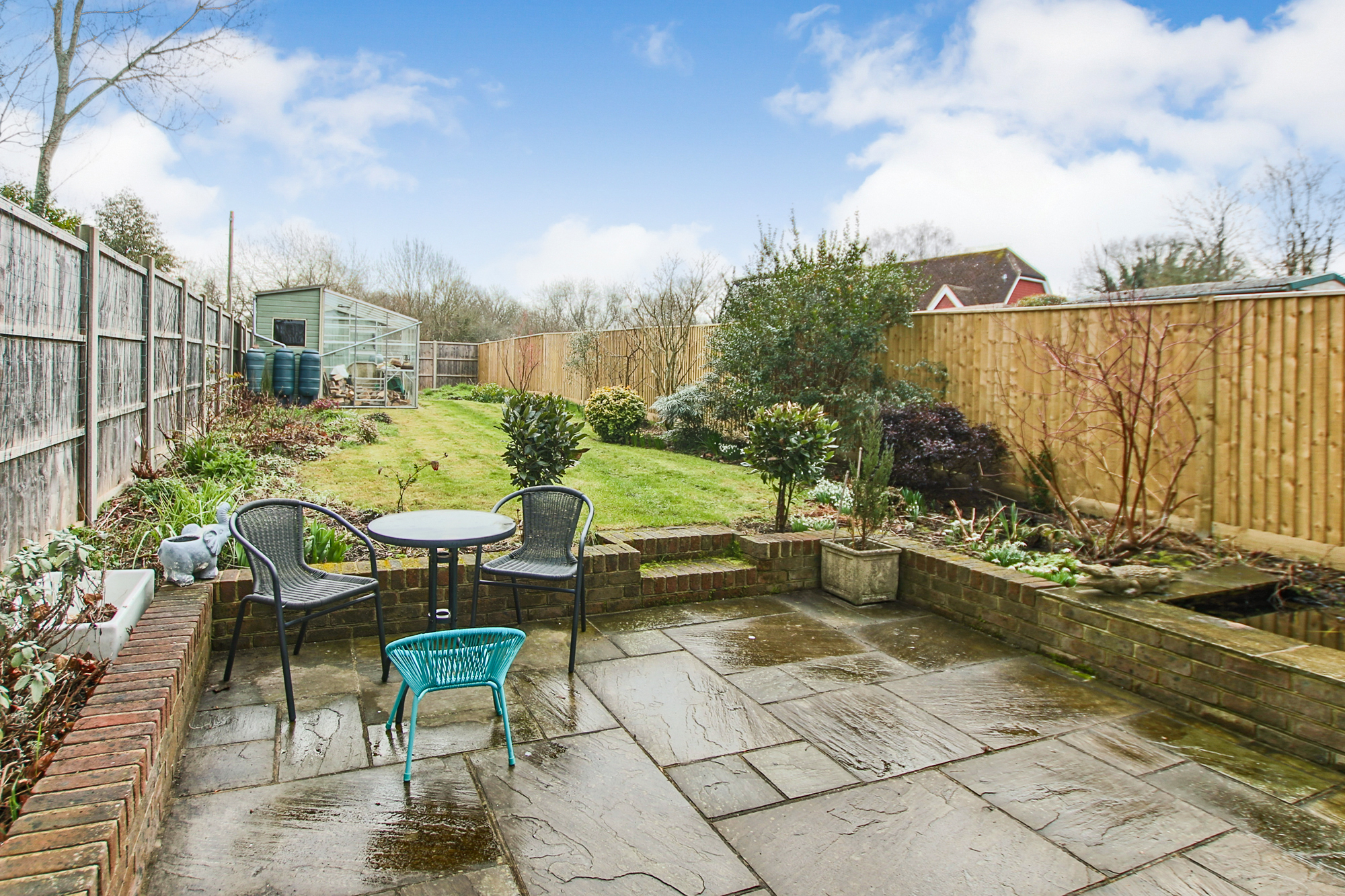 Providence Cottages, Turners Hill Road