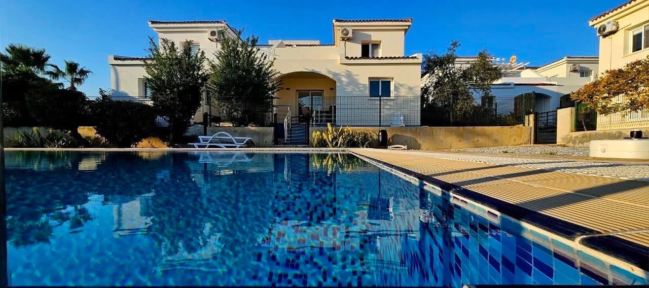 Lovely 3 bedroom, 3 bathroom semi detached house, Bogaz