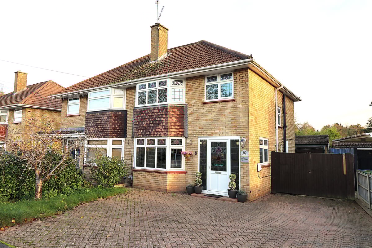 Blunden Road, Farnborough, GU14 8QW