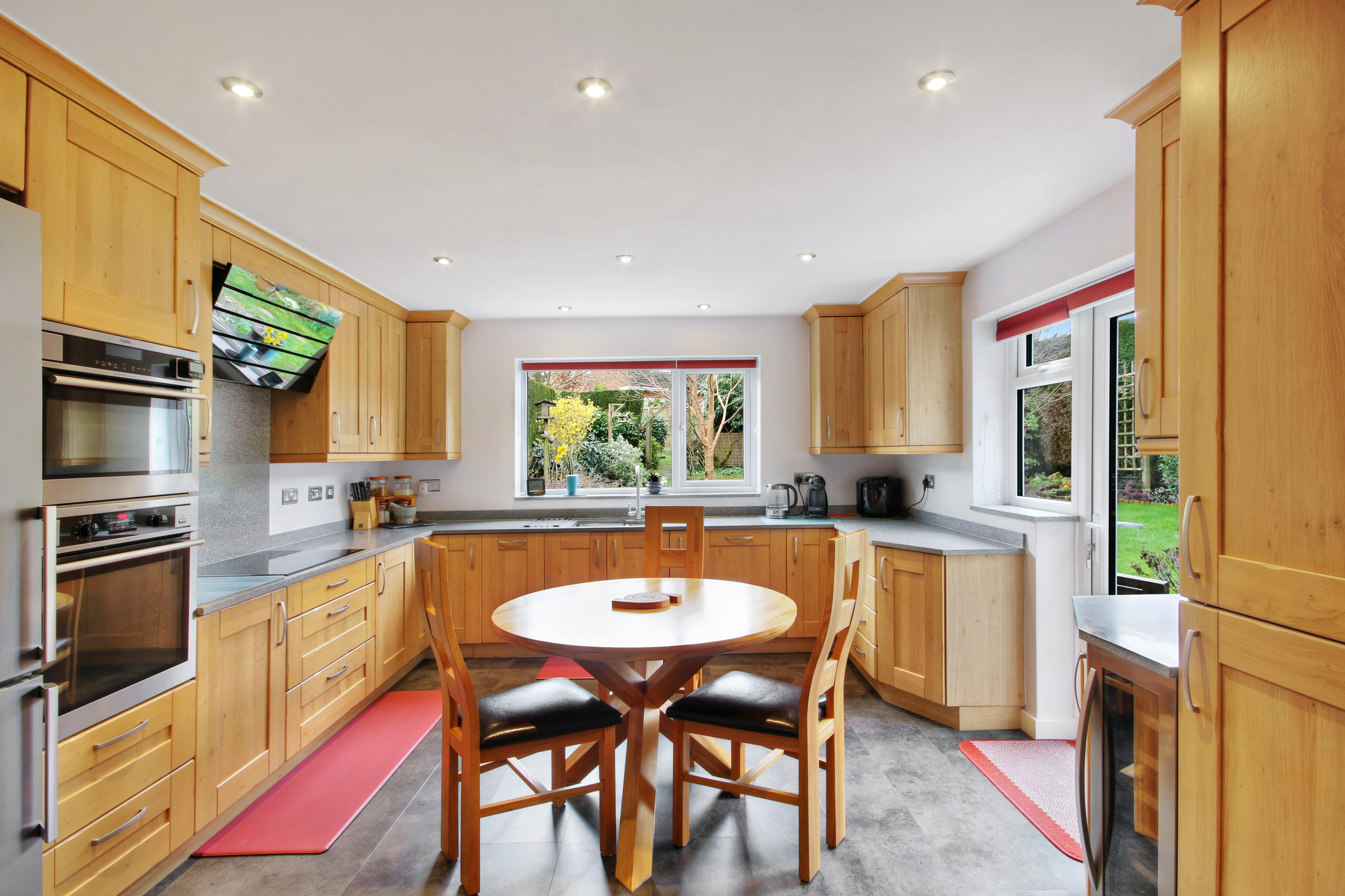 Hill House Close, Turners Hill, West Sussex