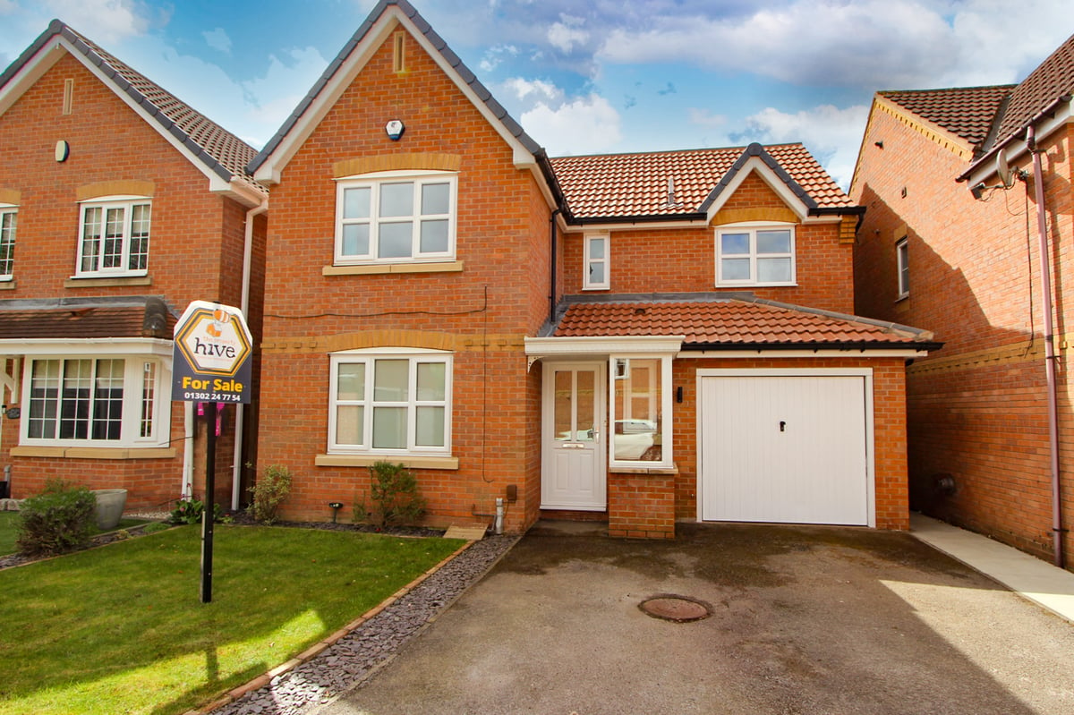 4 bedroom detached house for sale, Ecton Court, Kirk Sandall, Doncaster ...