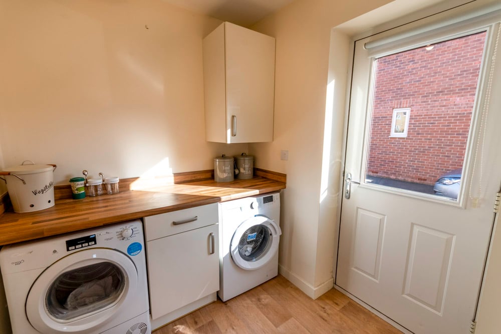 Blue Albion Street, Retford, DN22 7WZ