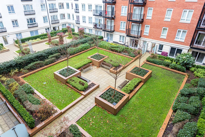 1 bedroom(s) apartment to sale in Beaufort Square, London-image 16