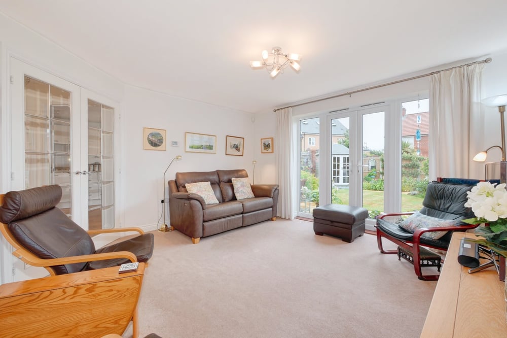 Property Details for Hedley Way Hailsham East Sussex BN27 3FZ Crane