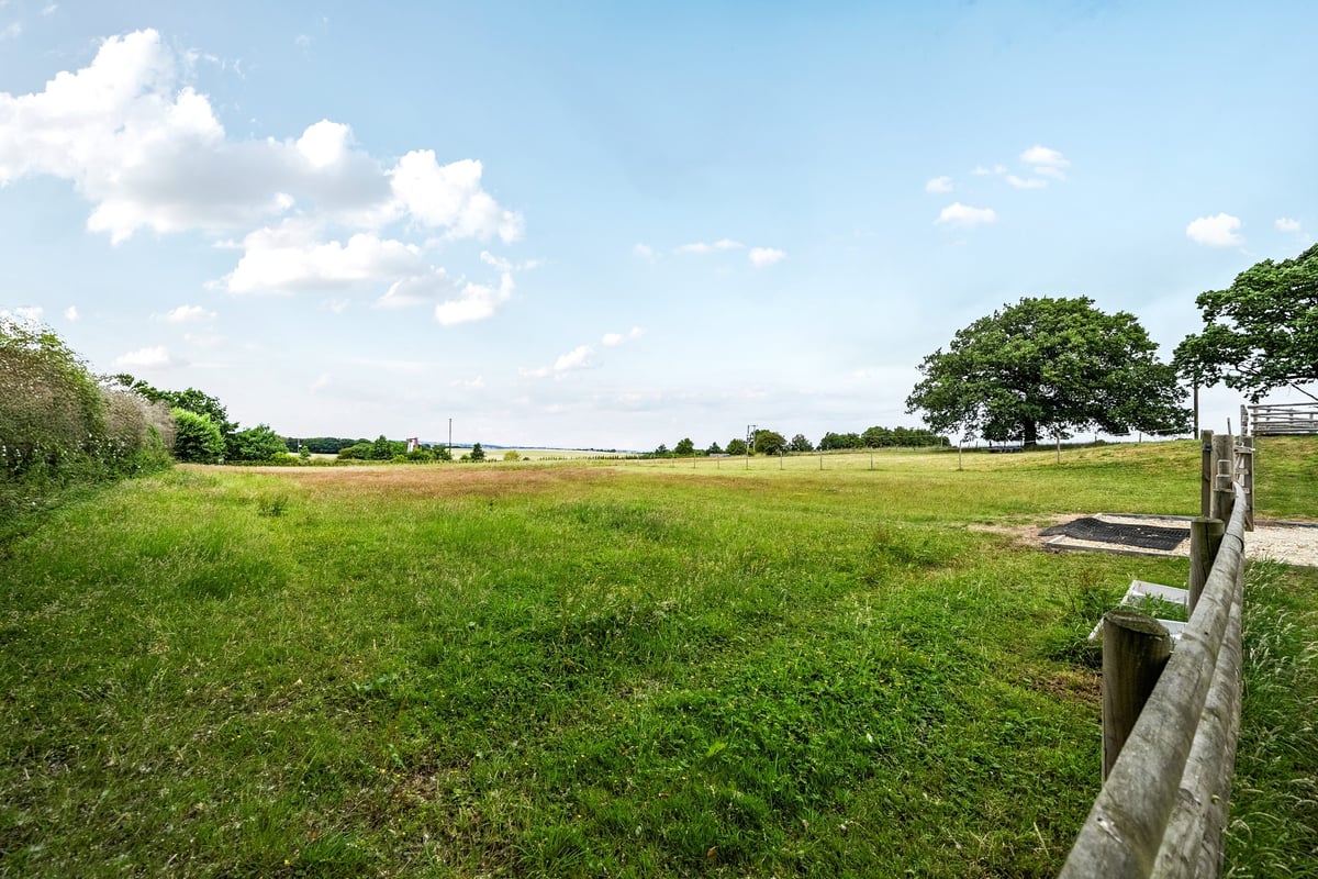 Manor House Farm, Barlborough Park, Chesterfield, S43 4TJ