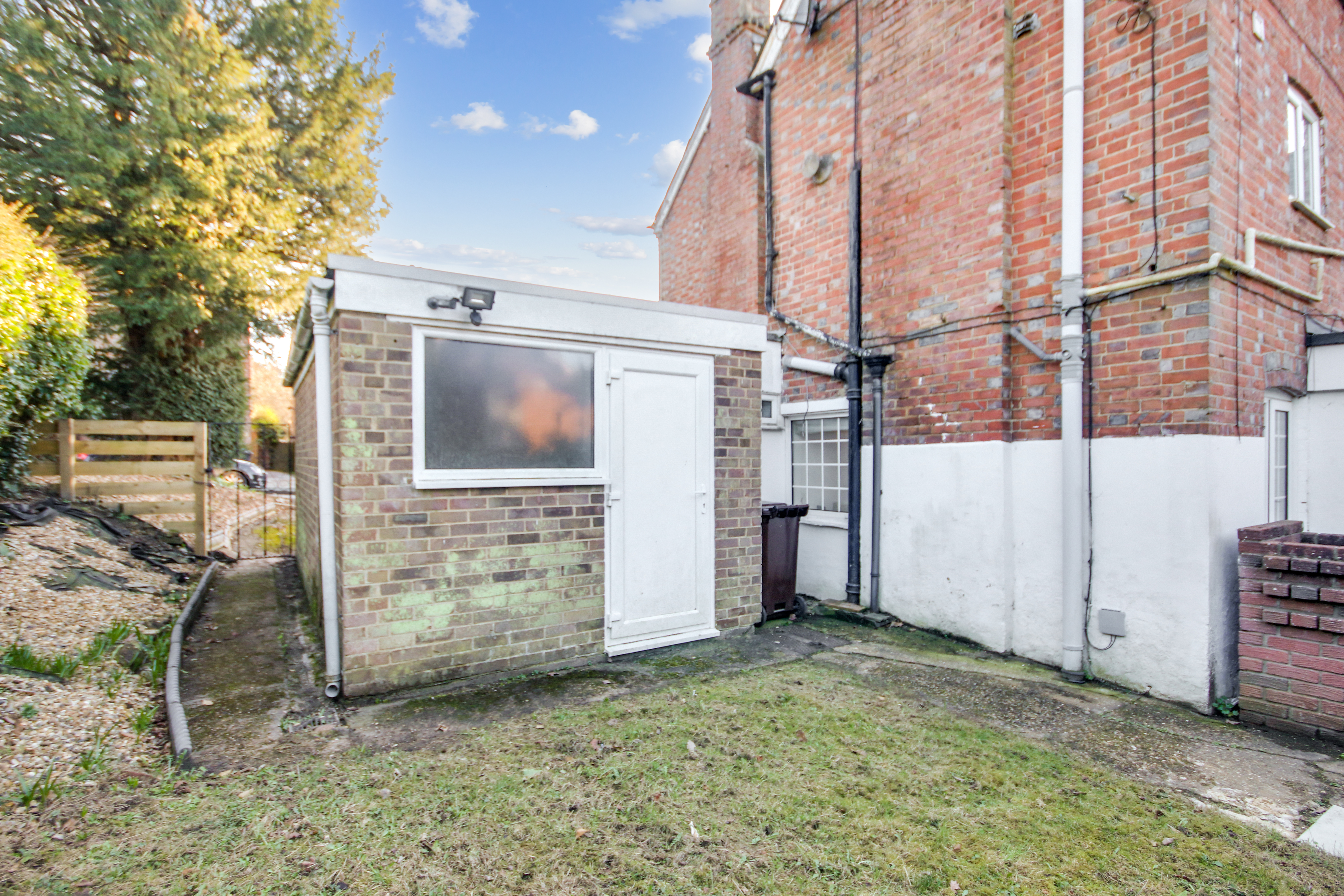 Clinton Hill, Lingfield, Surrey