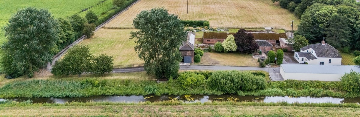 Woodcarr Farm, Sandtoft Road, Doncaster, DN9 1PW