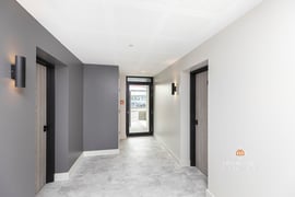 Stone Park Corner | Thumbnail