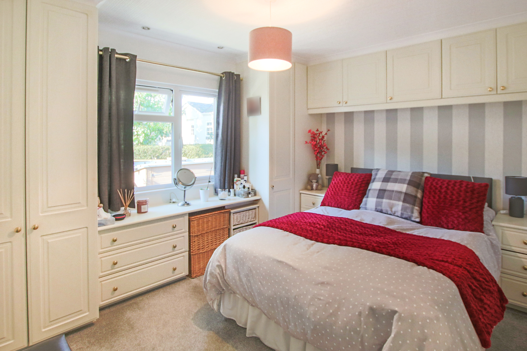 Turners Hill Park, Crawley, West Sussex