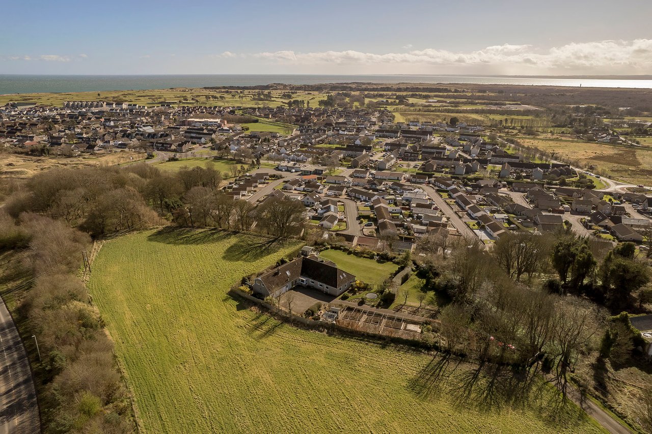 Detached House for sale in Carnoustie Greenlaw, Barry, Carnoustie