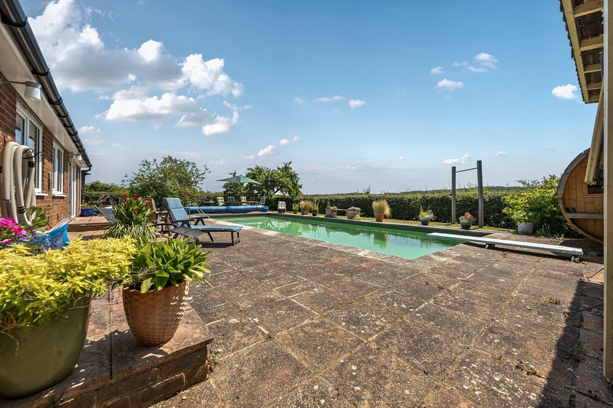 Actons Cottage, Buckholt Lane, Bexhill-on-Sea, TN39 5AX