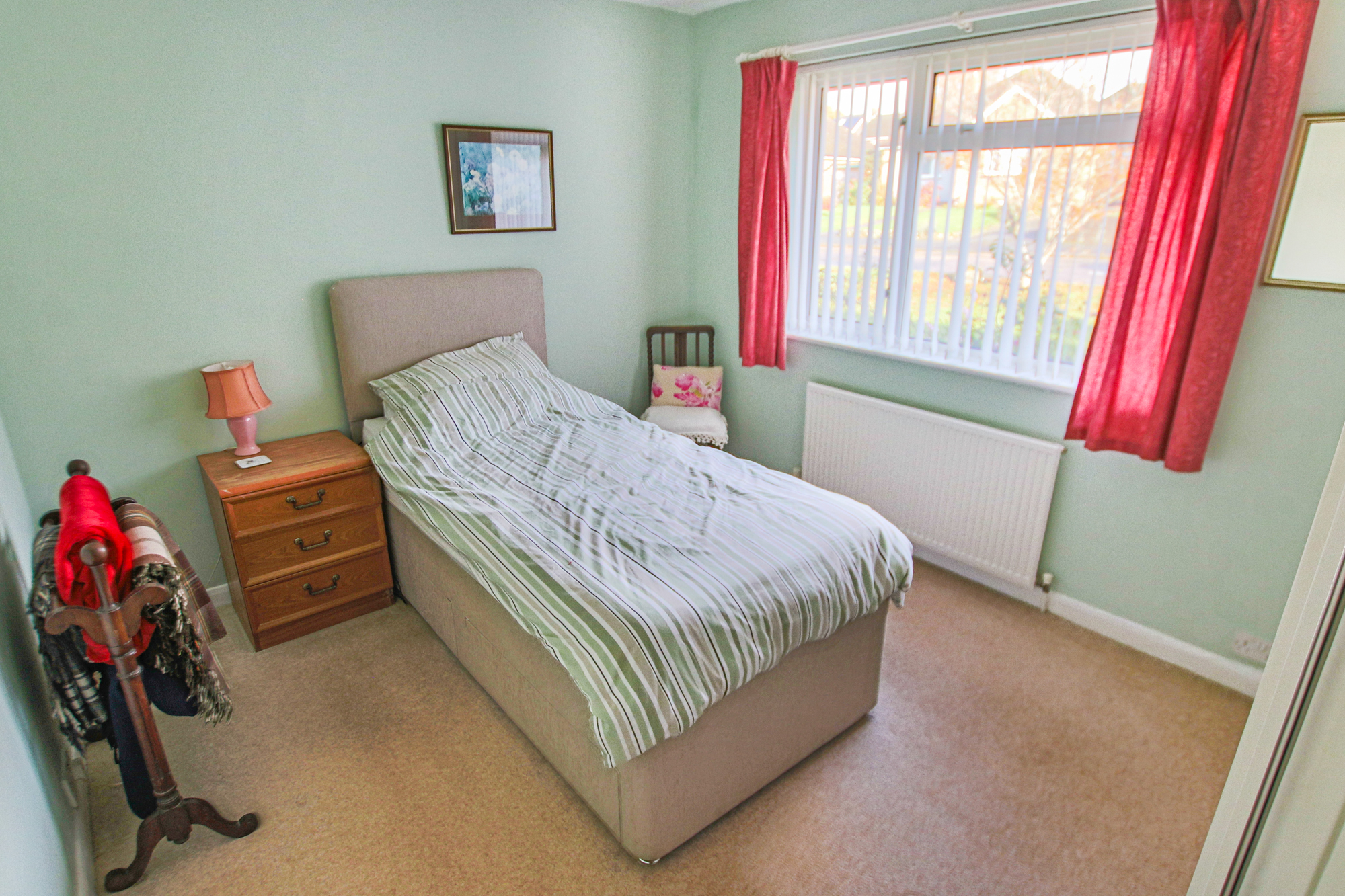 Dormans Close, Dormansland, Surrey