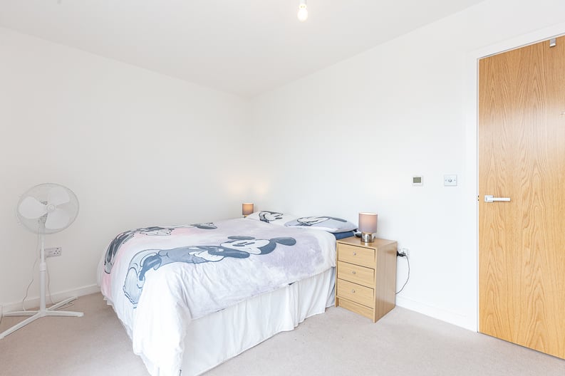 1 bedroom(s) apartment to sale in Lismore Boulevard, Colindale Gardens, Colindale-image 5
