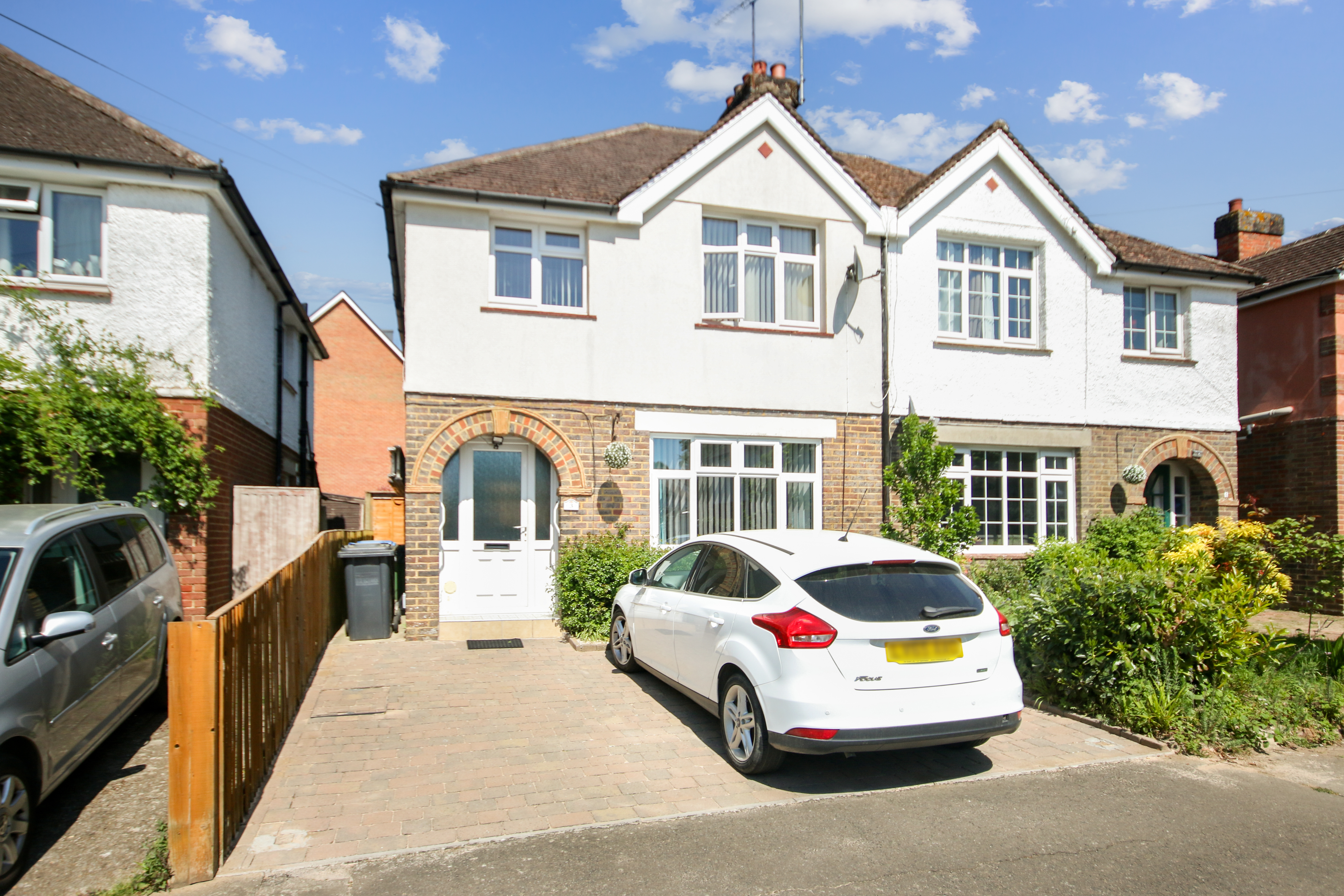 Knole Grove, East Grinstead, West Sussex