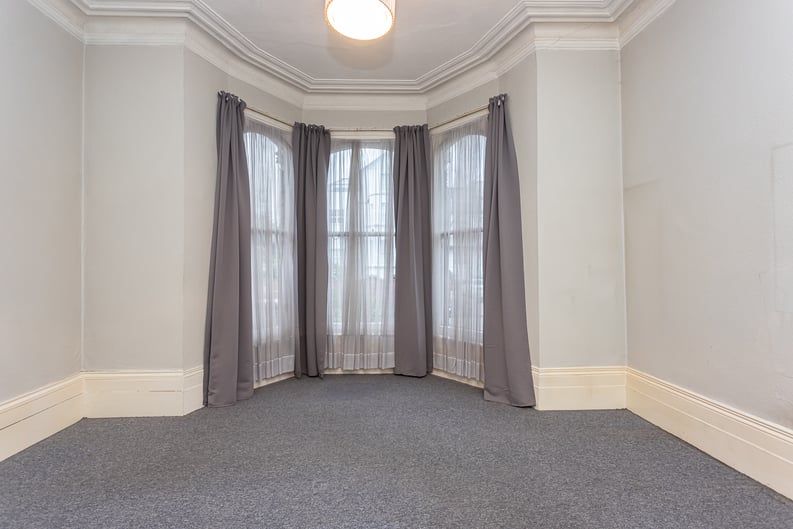 3 bedroom(s) apartment to sale in The Avenue, Brondesbury Park, London-image 18