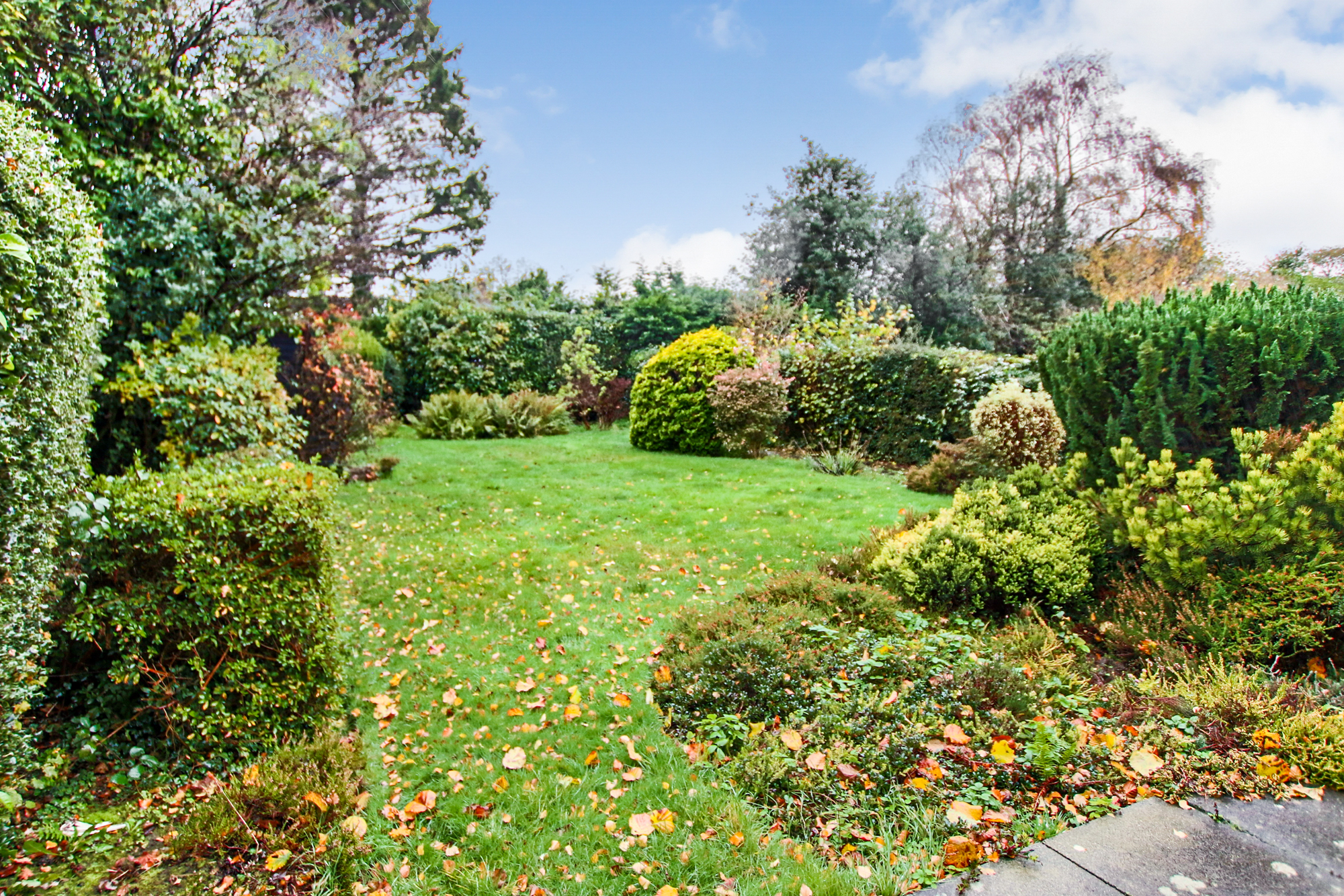 Squires Close, Crawley, West Sussex