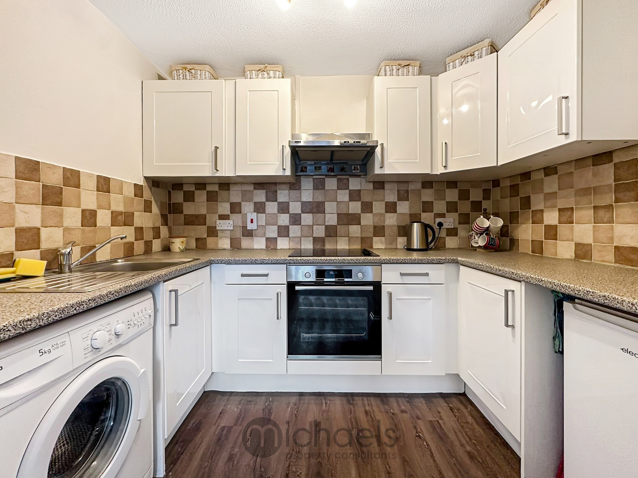 Moreland Court Flat 8 Glenway Close