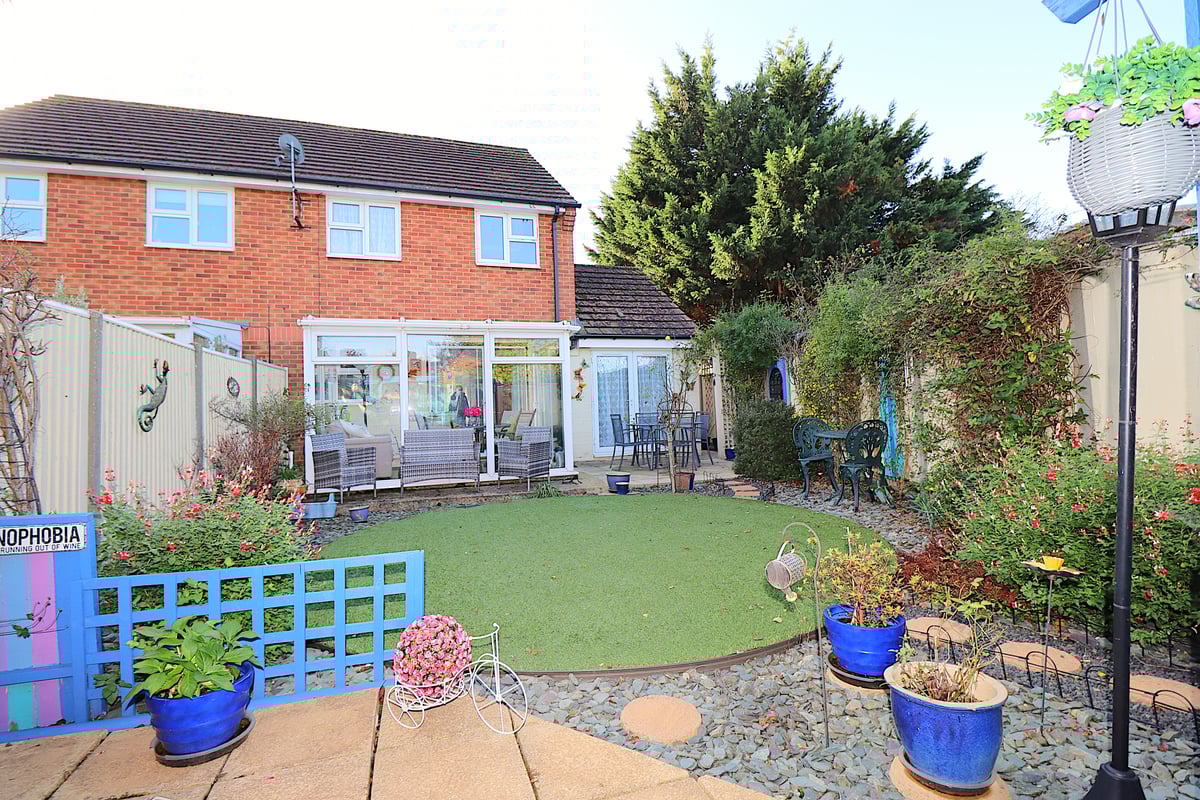 Herretts Gardens, Aldershot, GU12 4PU