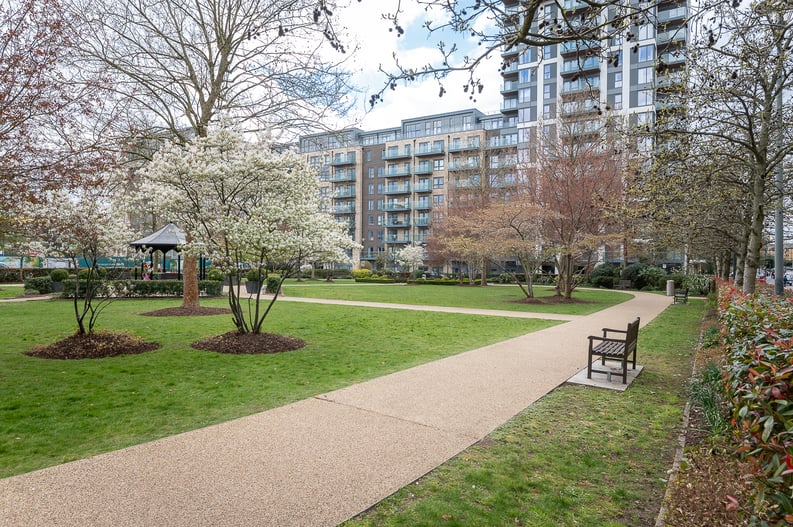 1 bedroom(s) apartment to sale in Beaufort Square, Beaufort Park, London-image 12