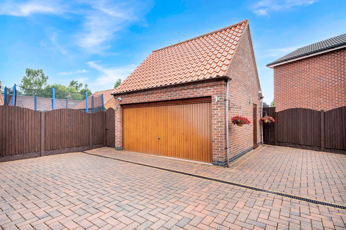 Newcastle Street, Newark, NG22 0LN