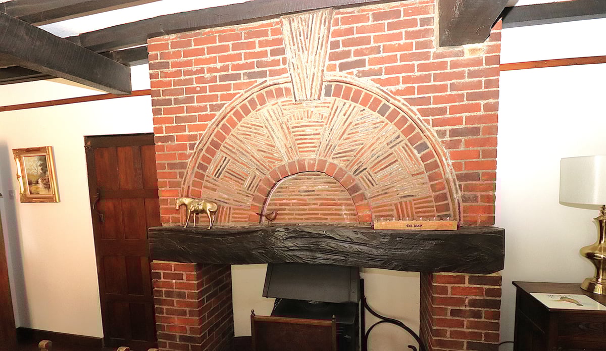 Farnborough Road, Farnborough, GU14 7JL