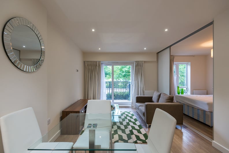 1 bedroom(s) apartment to sale in Beaufort Square, Colindale, London-image 9