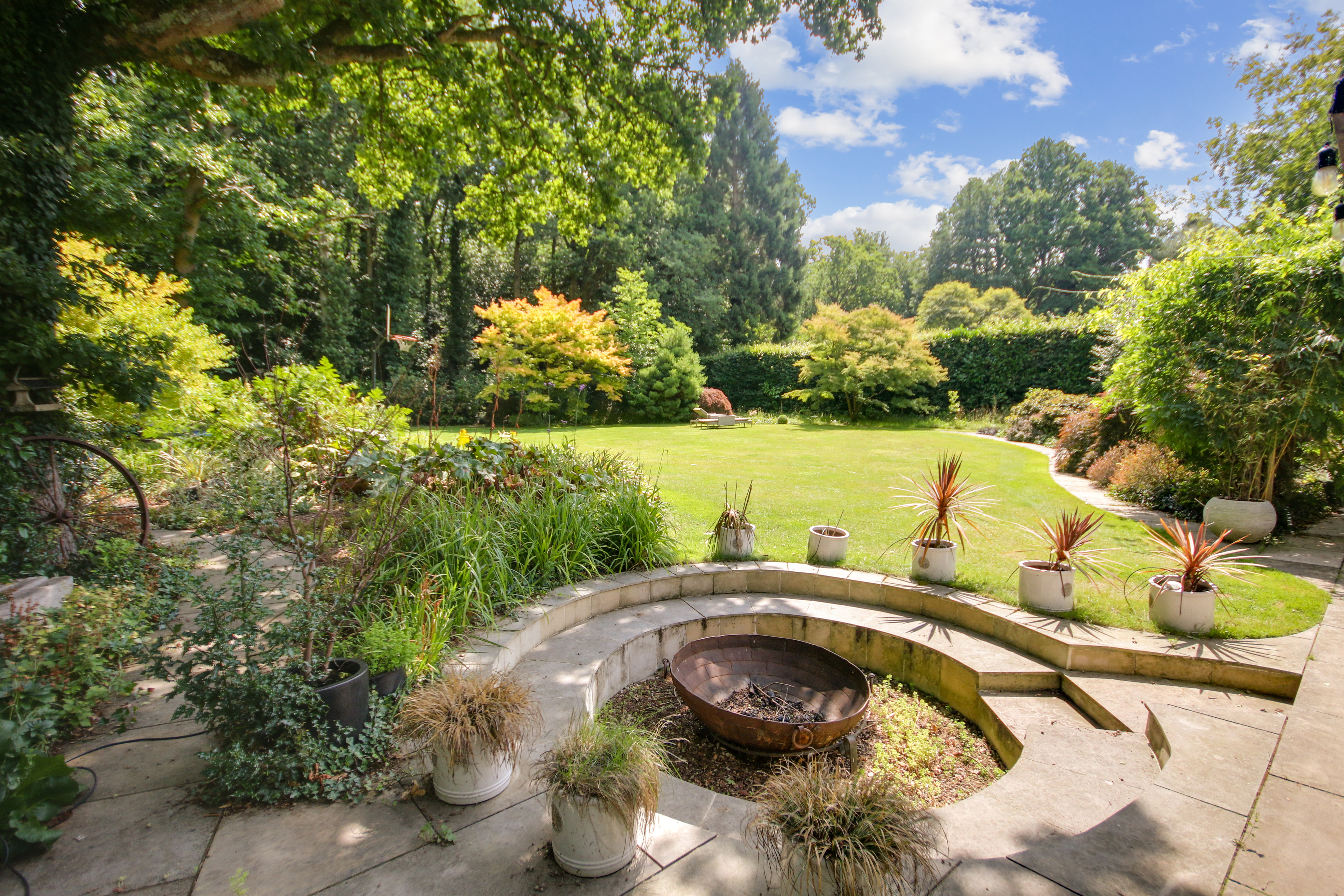 Heatherlands, Felcot Road