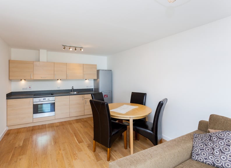 2 bedroom(s) apartment to sale in Boulevard Drive, Colindale, London-image 2