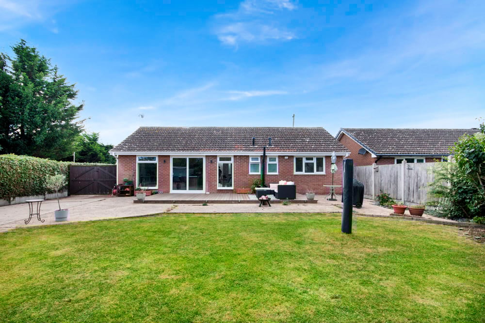 High Street, Doncaster, DN10 4NY