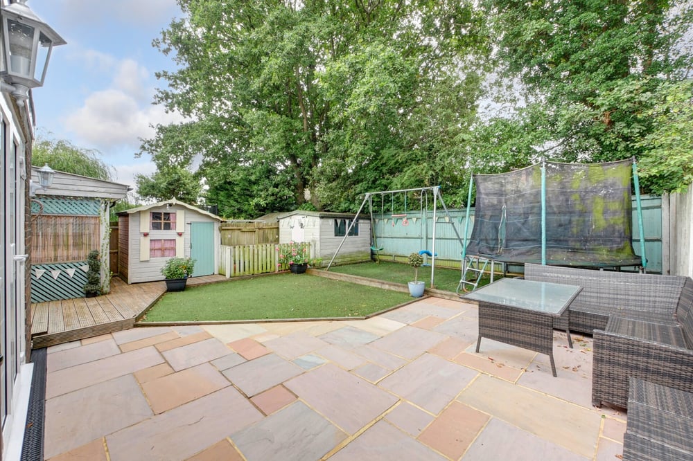 Property Details for Lansdowne Way Hailsham East Sussex BN27 1LX