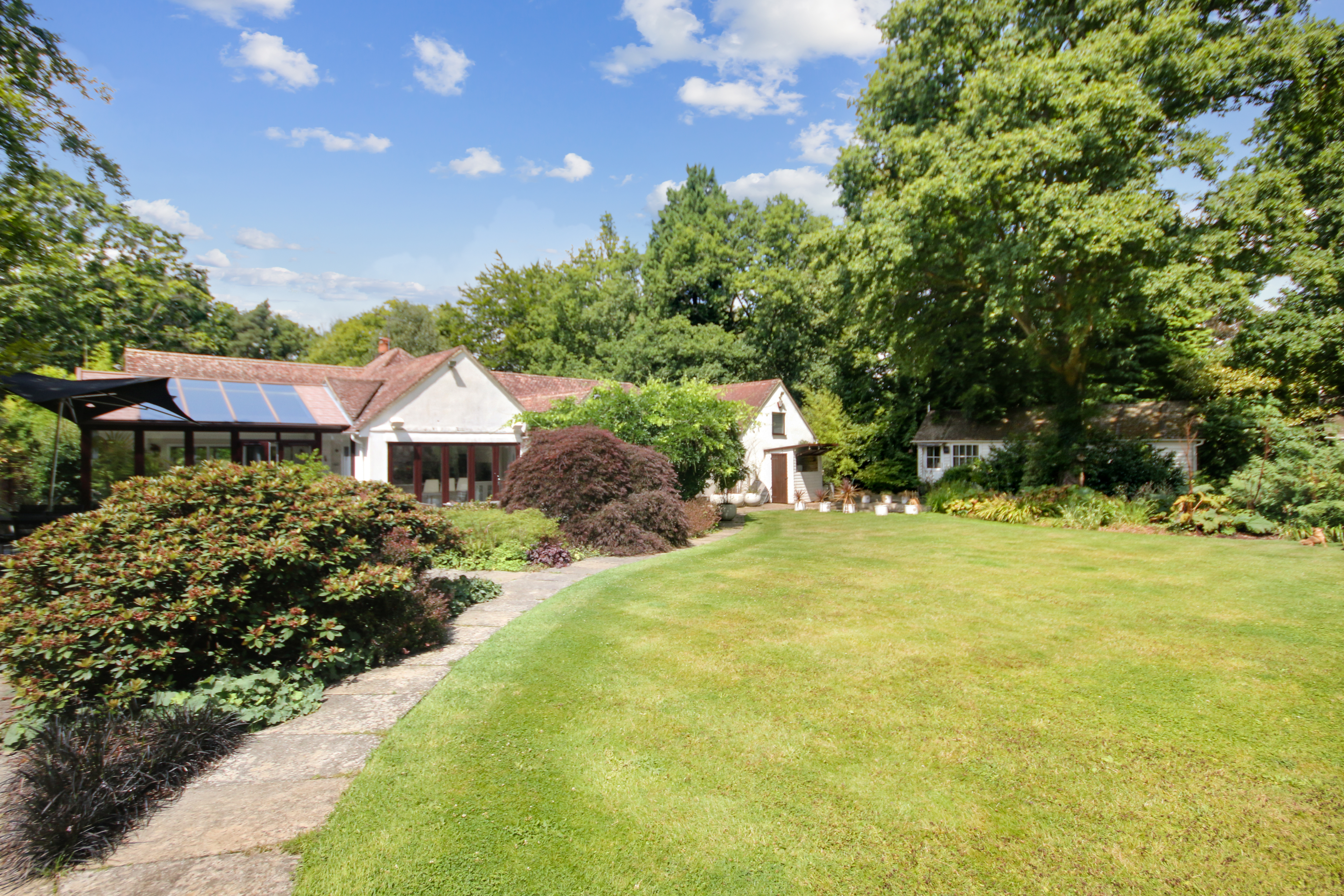 Heatherlands, Felcot Road