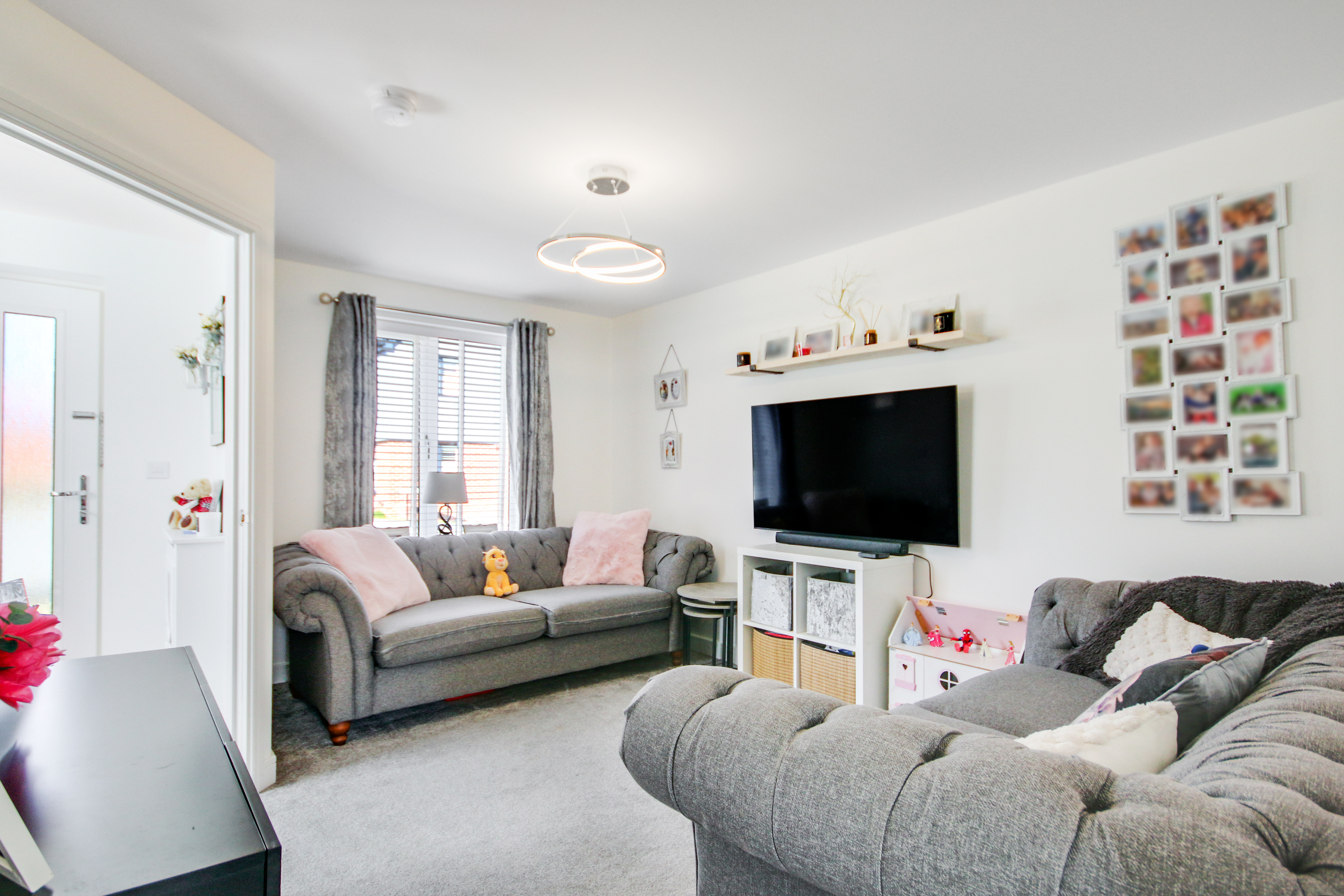 Payne Way, Copthorne, West Sussex