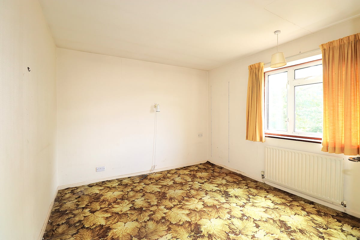 Revelstoke Avenue, Farnborough, GU14 8NQ