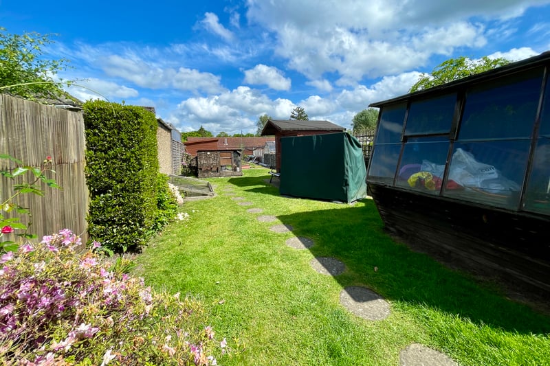 Jigsaw Estates Ltd Property For Sale FARNBOROUGH, £475,000