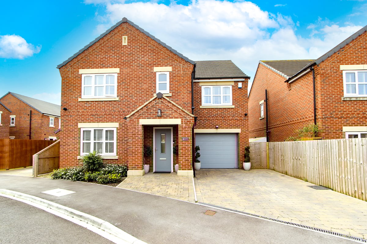 4 bedroom detached house for sale, Avro Way, Blaxton, Doncaster The