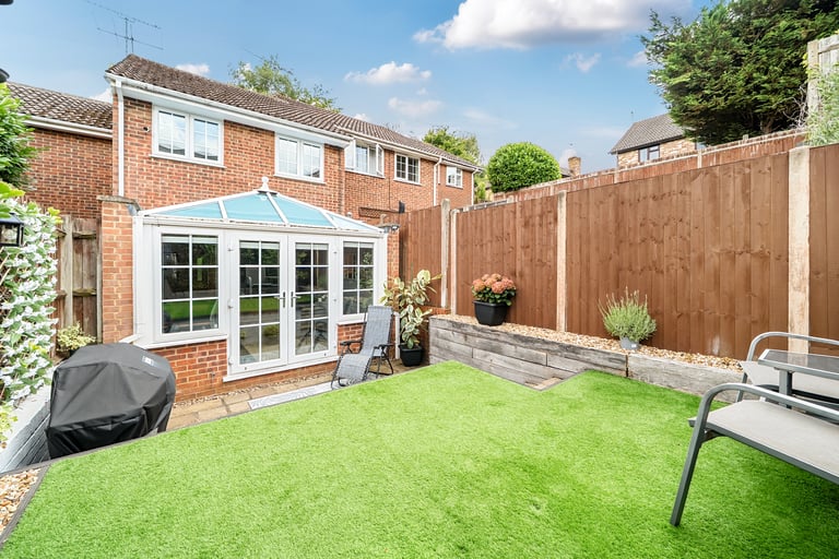 BAGSHOT, &pound;450,000