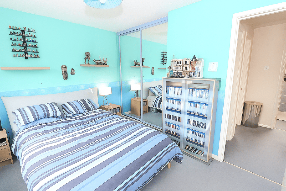 Palmerston Close, Farnborough, GU14 0RL