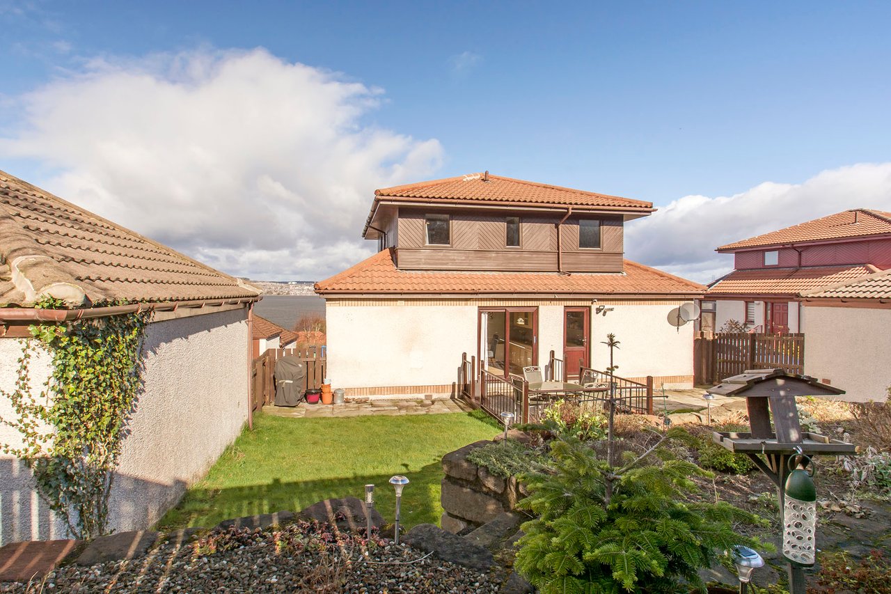 Detached House for sale in NewportonTay 12 West Park Road, Newport