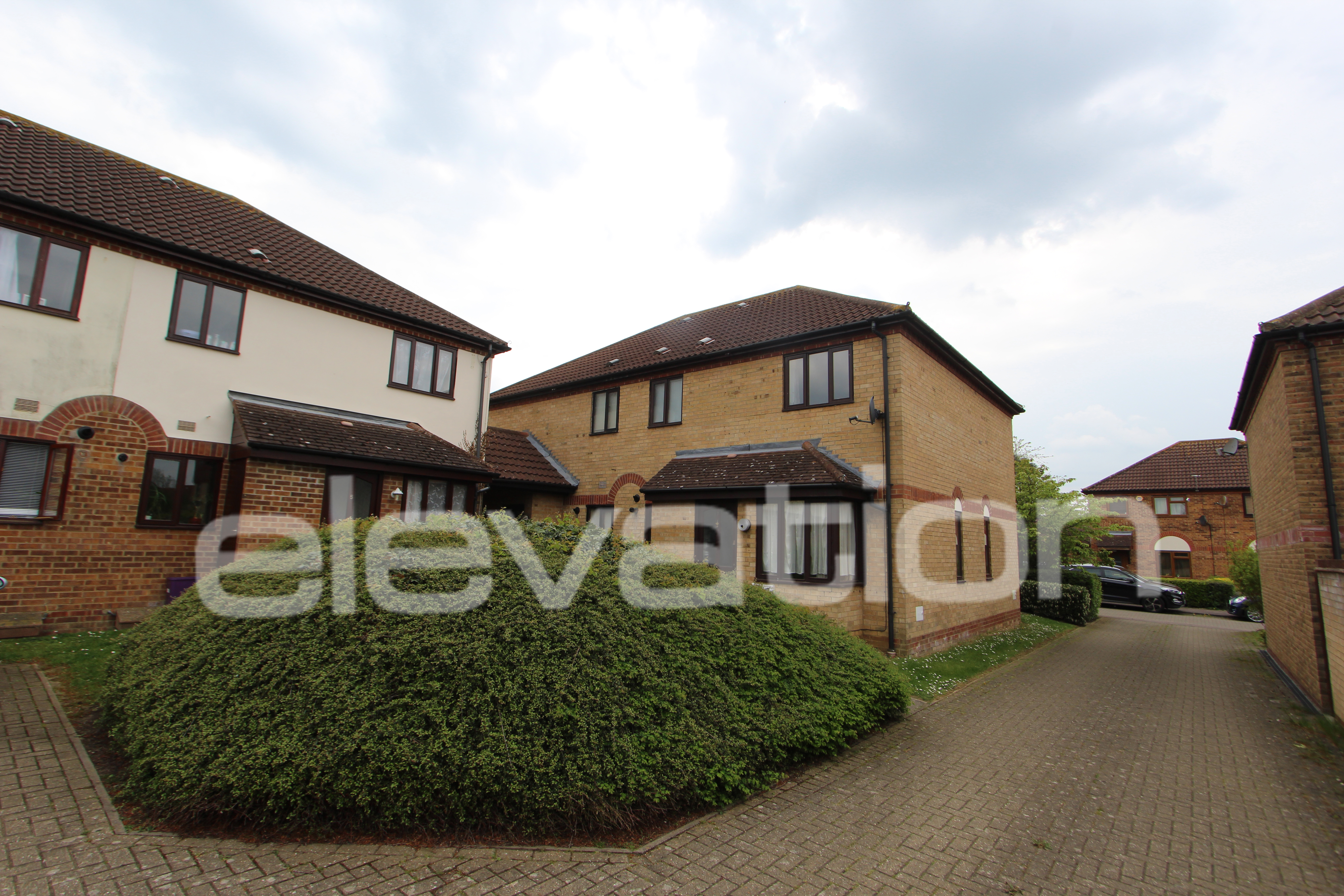 Groundsel Close, Milton Keynes, Buckinghamshire Image
