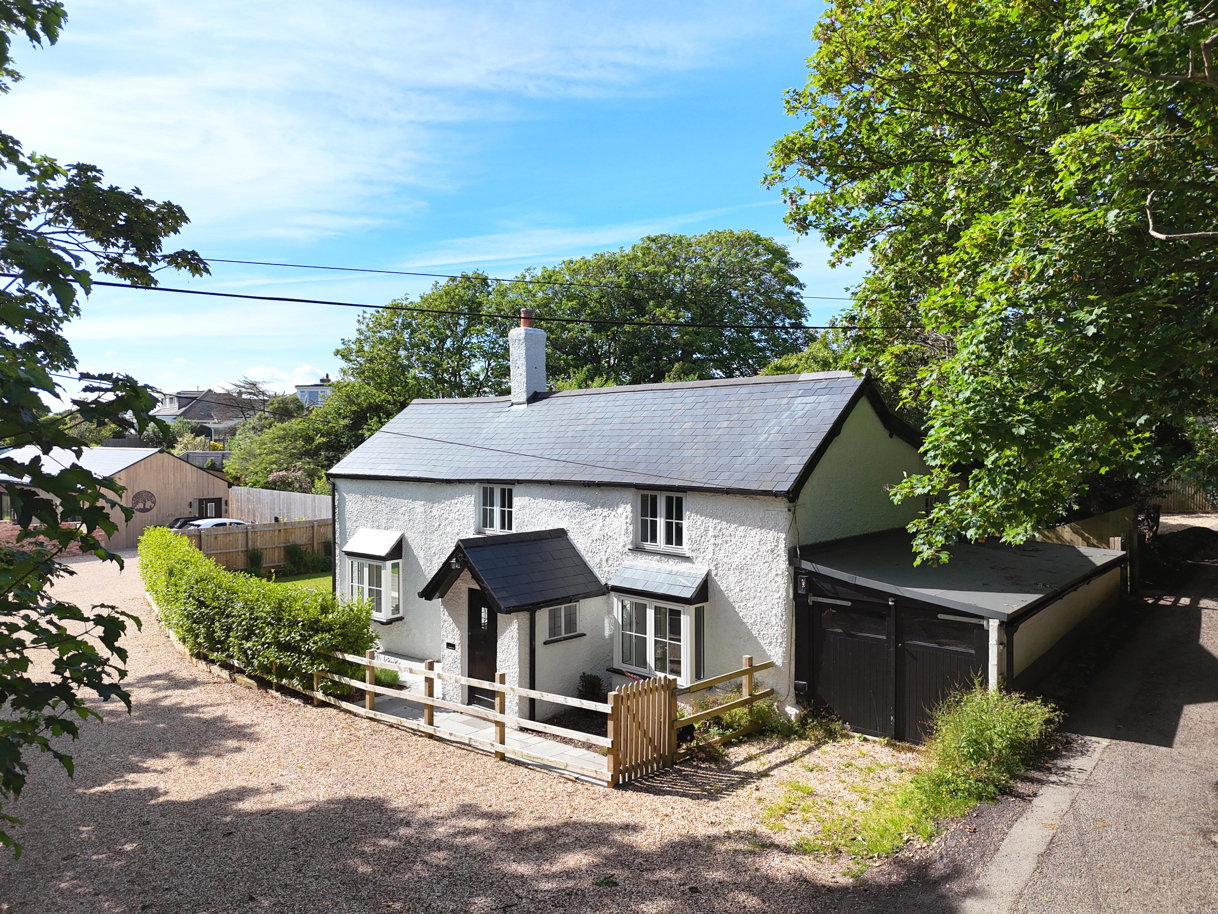 4 Bed Property for sale in Barton on Sea, New Milton Spencers