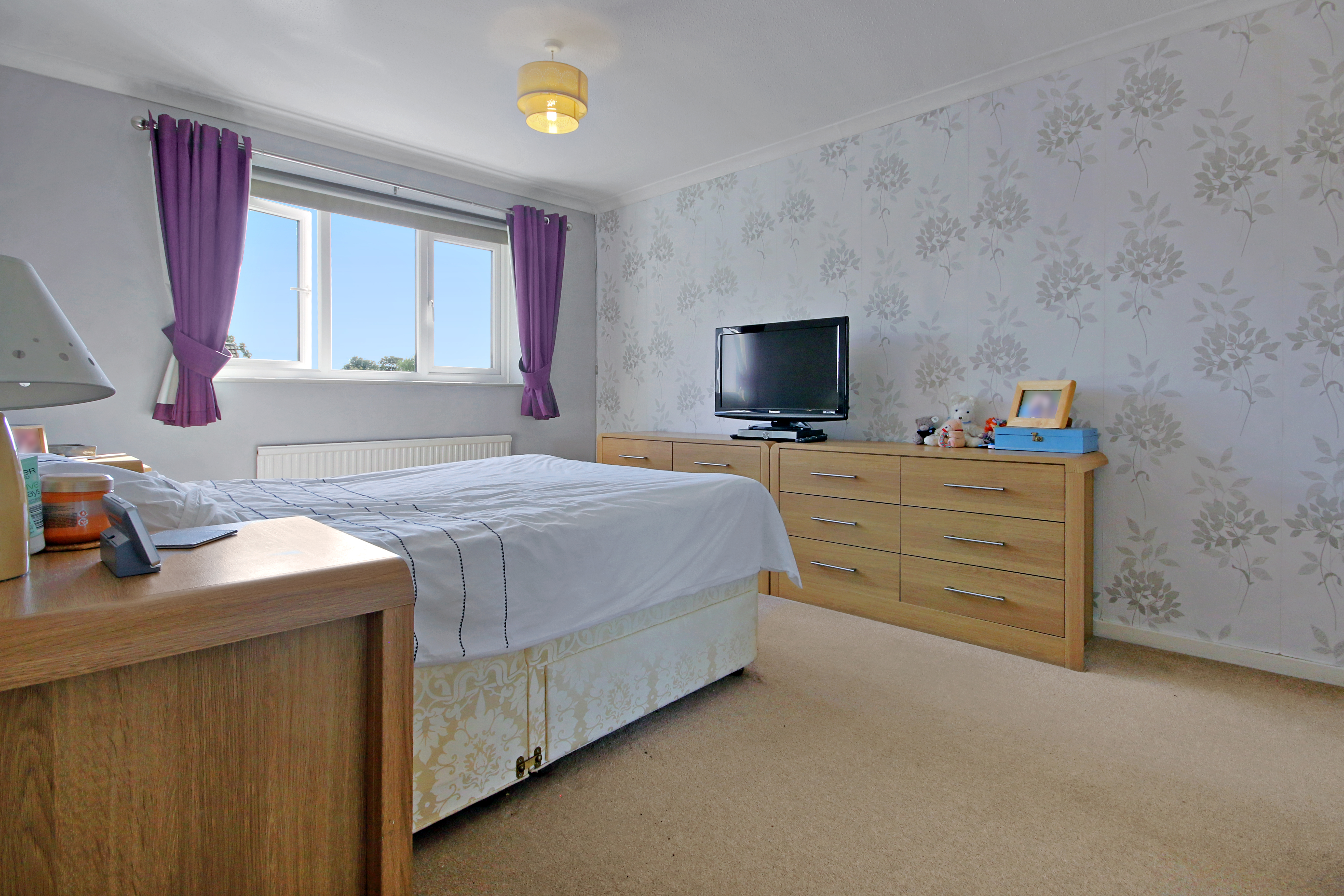 Bourg de Peage Avenue, East Grinstead, West Sussex