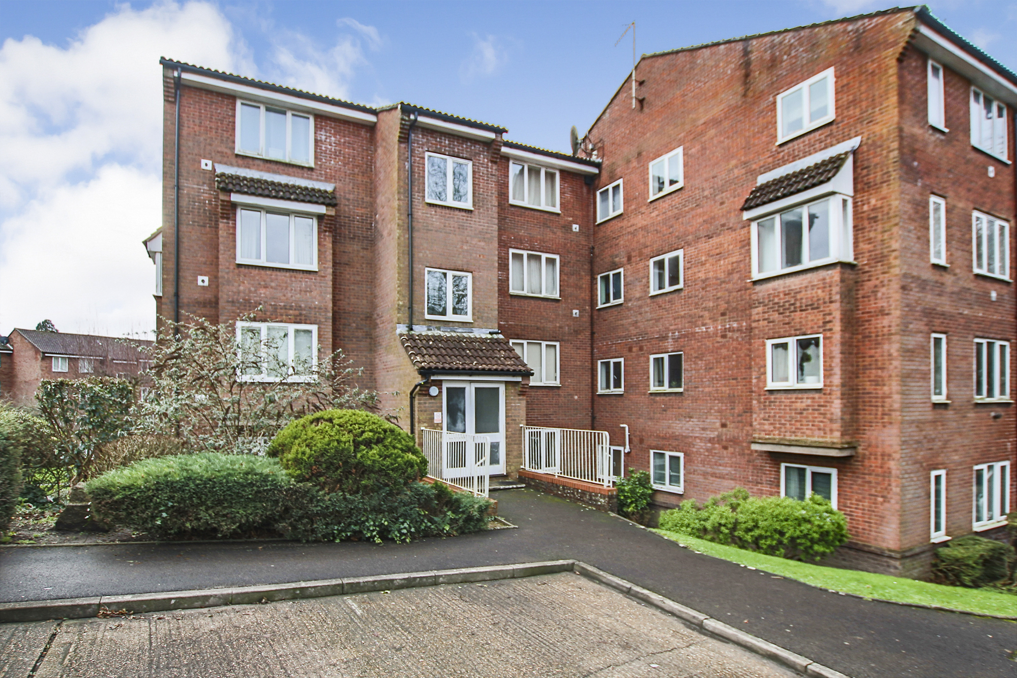 St Leonards Park, East Grinstead, West Sussex