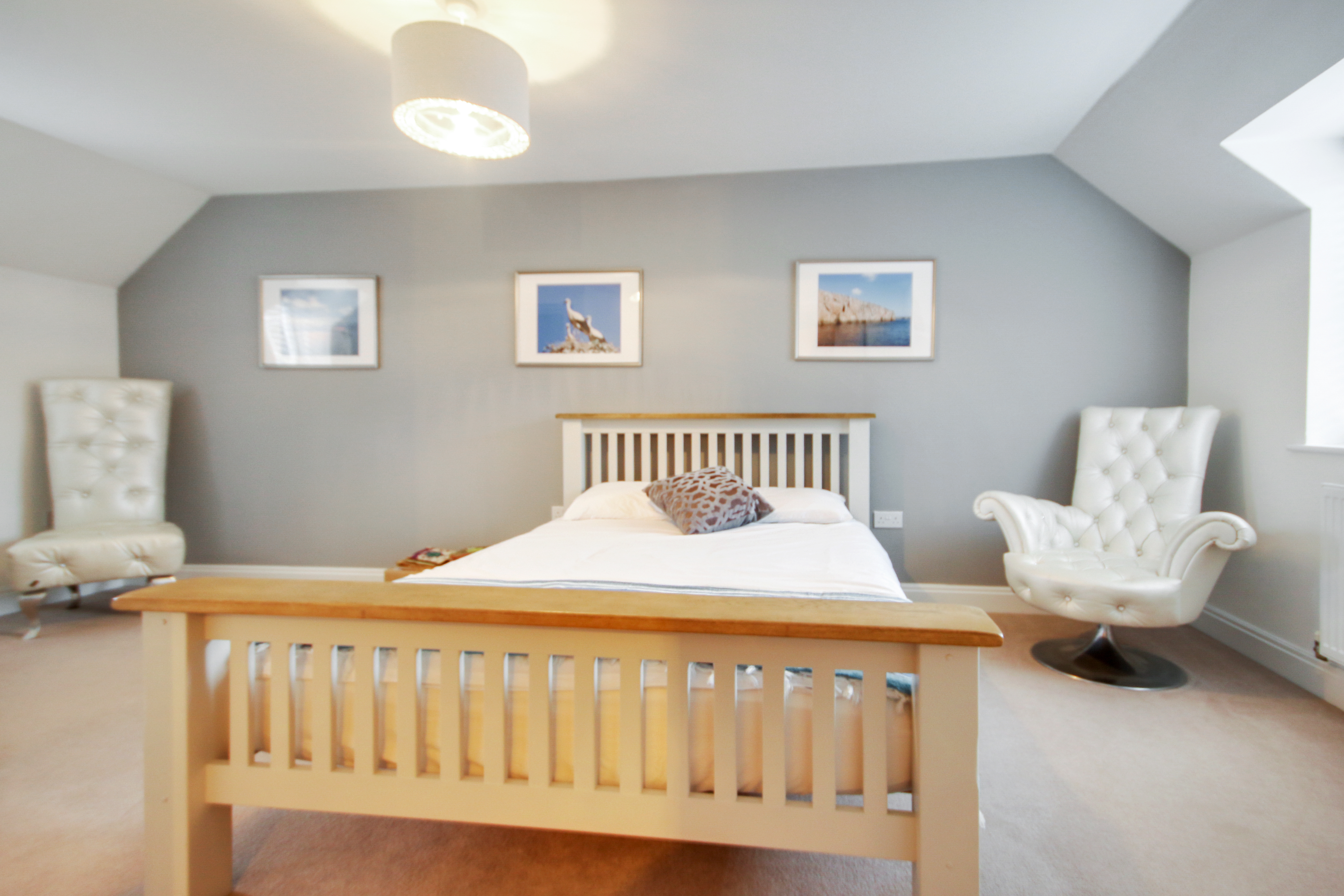 Wychwood Place, Crawley, West Sussex