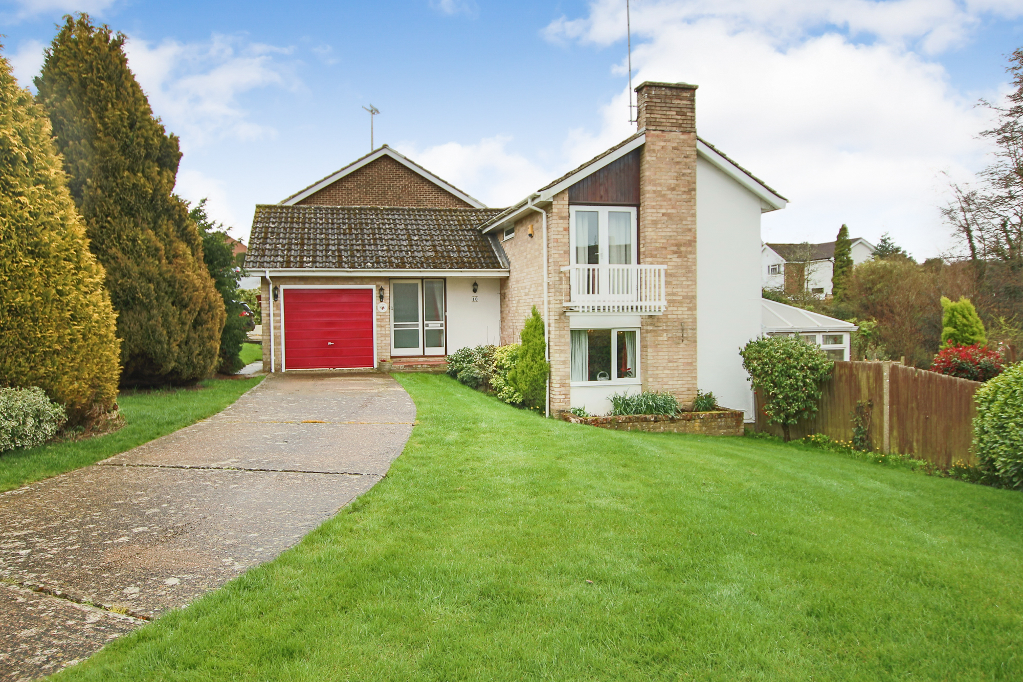 Fulmar Drive, East Grinstead, West Sussex