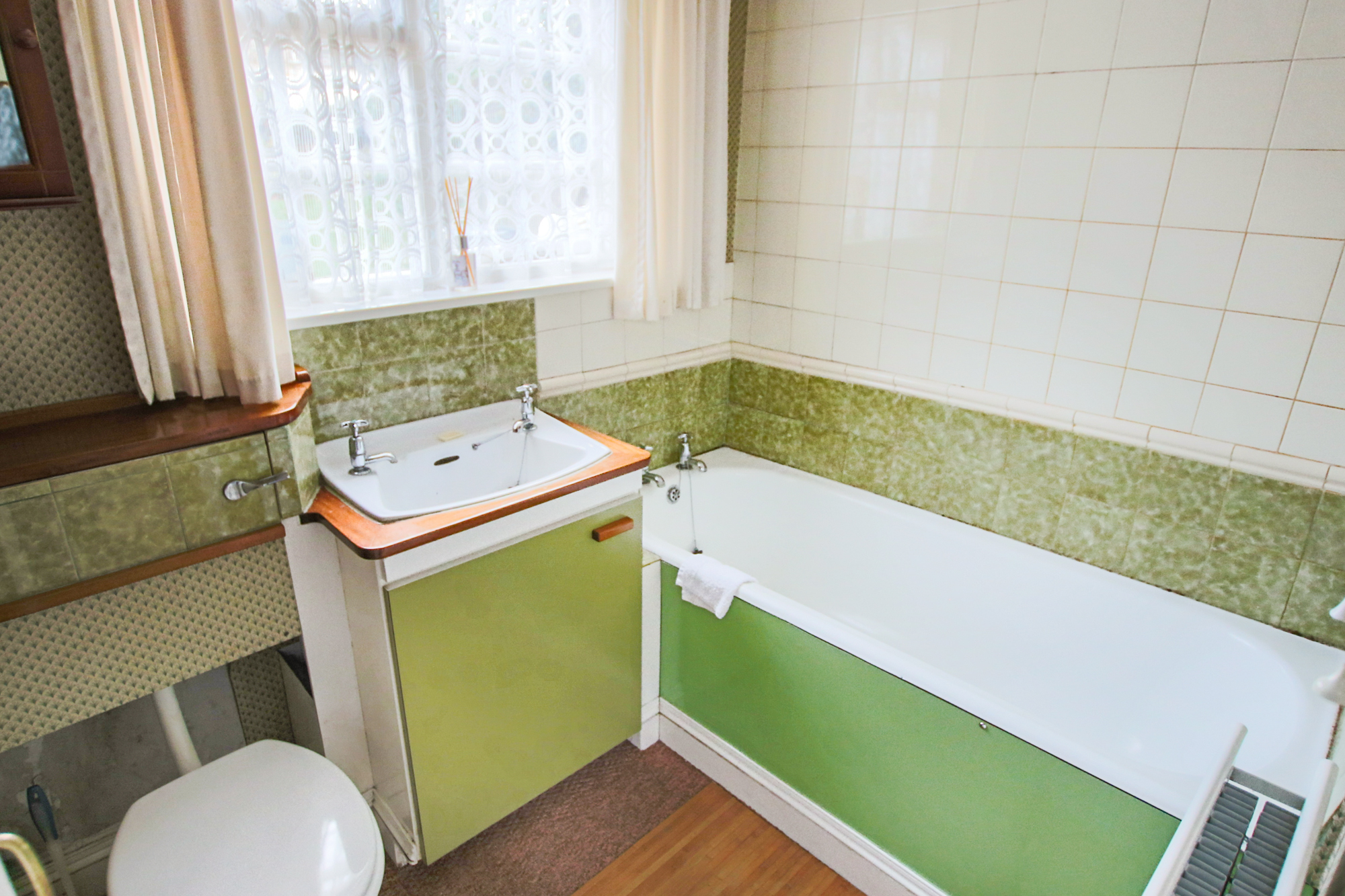 Brookhill Road, Copthorne, West Sussex