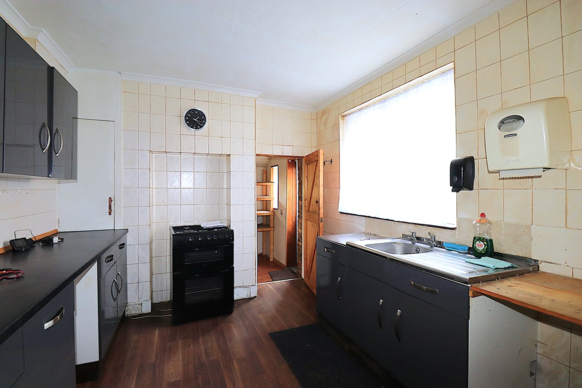  Cross Street, FARNBOROUGH, GU14 6AB