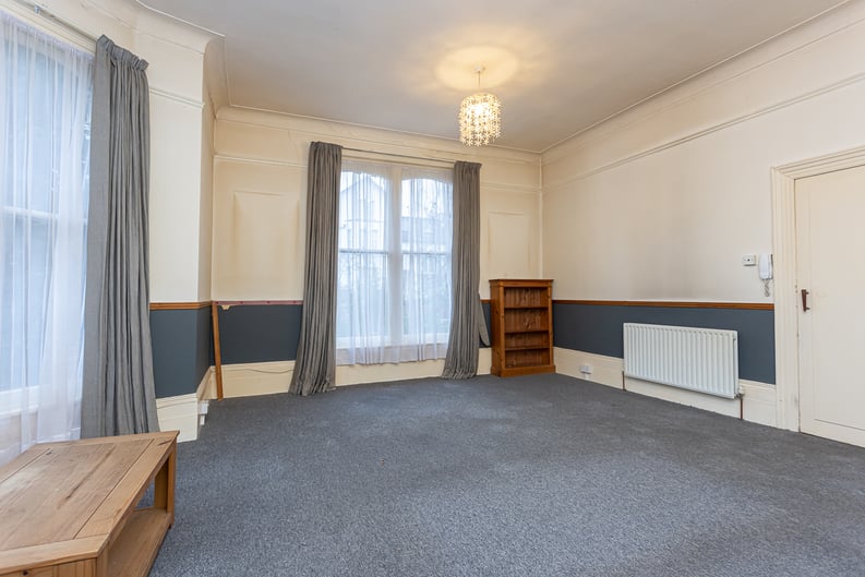 3 bedroom(s) apartment to sale in The Avenue, Brondesbury Park, London-image 14