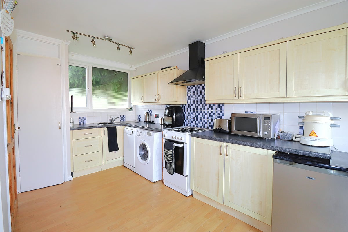 Bracklesham Close, Farnborough, GU14 8LR