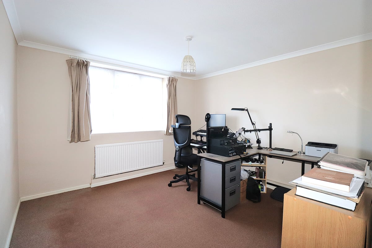 Sand Hill, Farnborough, GU14 8ER