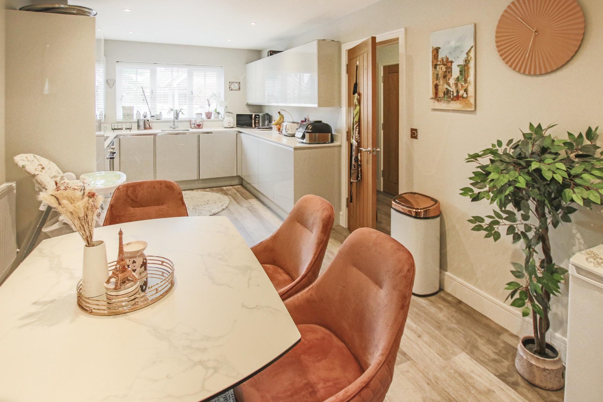 Wallis Mews, East Grinstead, West Sussex